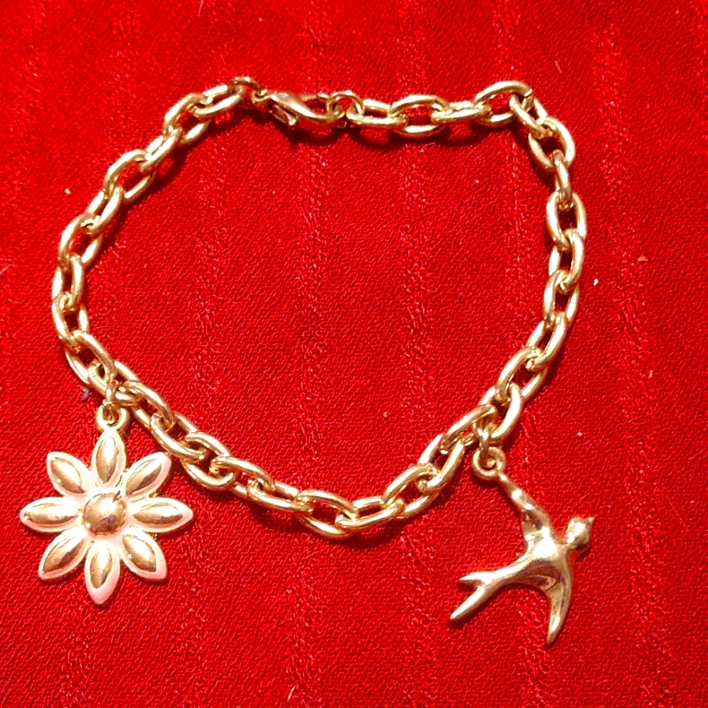 Lovely Golden Charm Bracelet